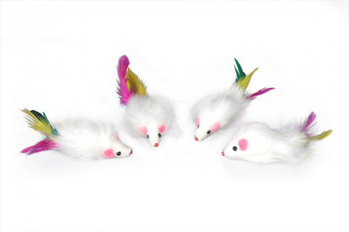 Hračka kočka Myš malá s peříčkem 5cm Tommi 4ks