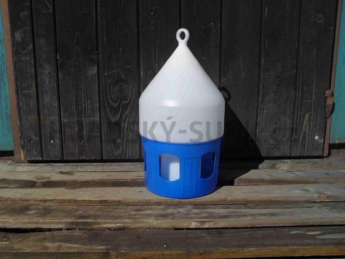 Napáječka pro holuby plast 3.5 l s uchem