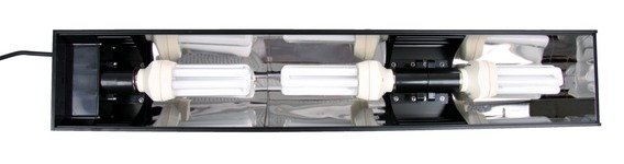 Hliníkový kryt na terarijní osvětlení 36x12x9cm max.výkon 3x50W