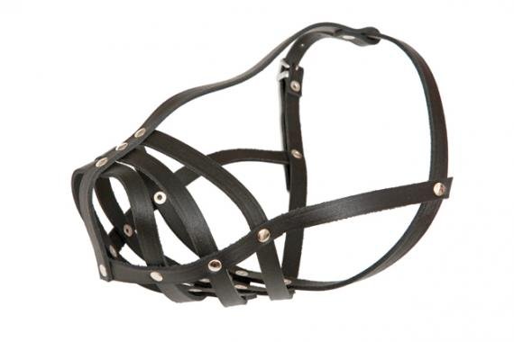 Náhubek kůže černý  B&F č. 8 Boxer