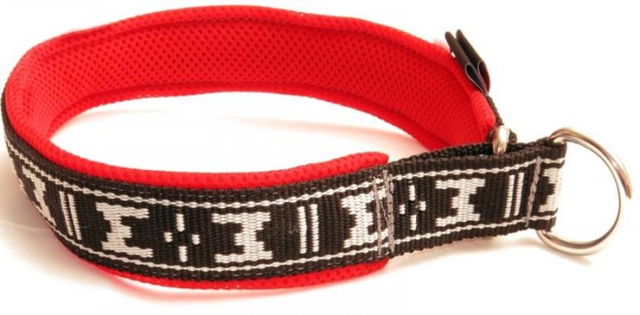 Obojek nylon polstrovaný - červ. ManMat 33 cm