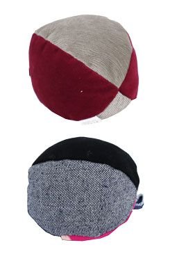 Hračka pes Míček malý 10cm