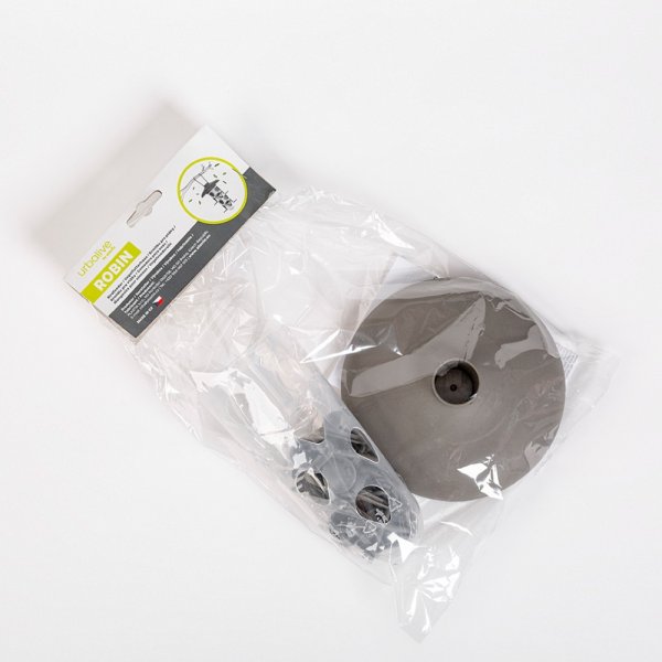 Krmítko venkovní plast Robin sv.antracit Plastia 16x22cm