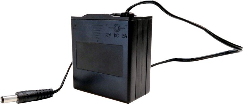 Držák na 8xAA/12V baterie s napájecím konektorem