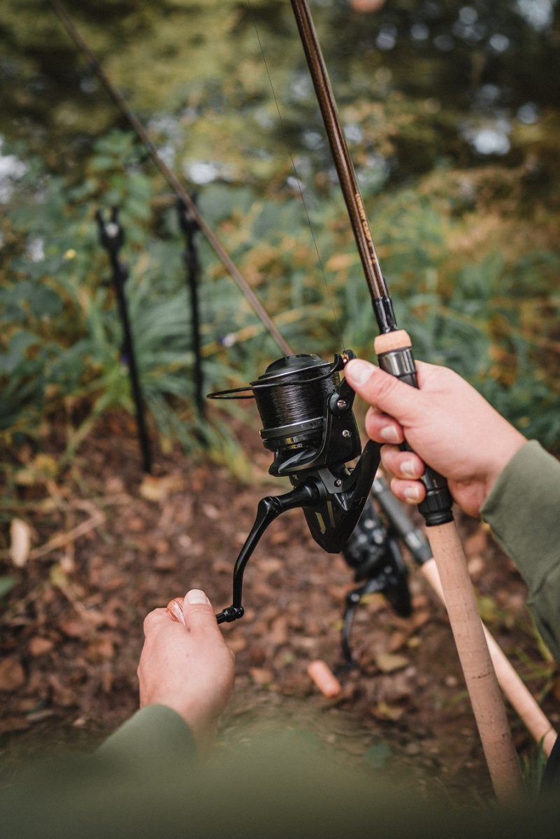 Giants fishing Naviják Deluxe Reel FD 9000 + cívka 9000 ZDARMA!