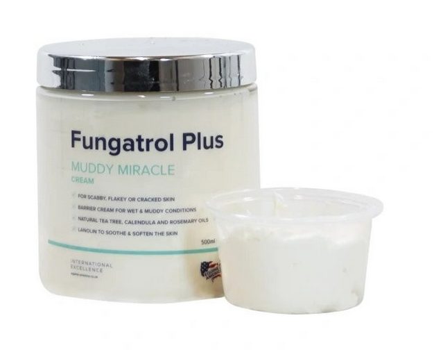 Equine America Fungatrol Plus Muddy Miracle na popraskanou pokožku v mokrých a blátivých podmínkách, balení 500 ml