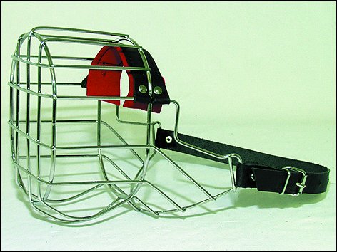 Náhubek kovový - knírač střední