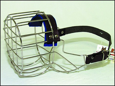 Náhubek kovový -  knírač střední fena